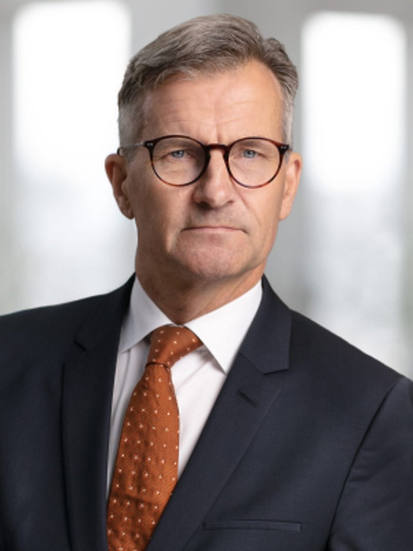 Erik Thedéen, governor.