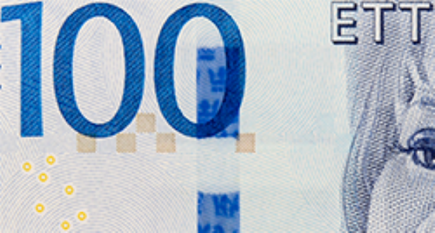 100-kronorssedel säkerthetsband fram