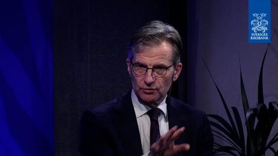 Hur orolig är du över hushållens skuldsättning? Riksbankschefen svarar.